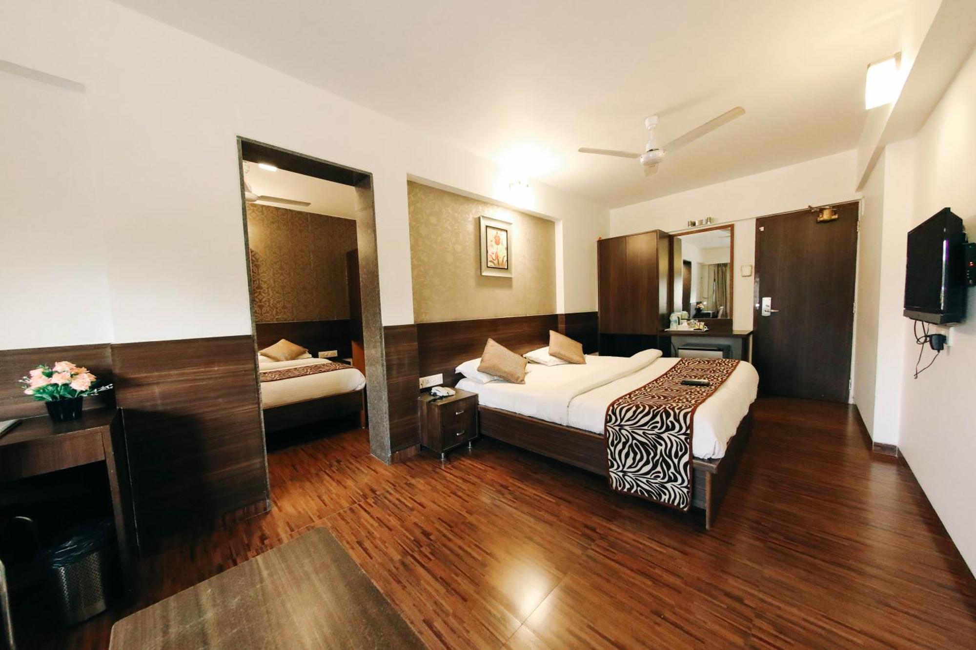 Hotel Maharana Inn Chembur ムンバイ エクステリア 写真