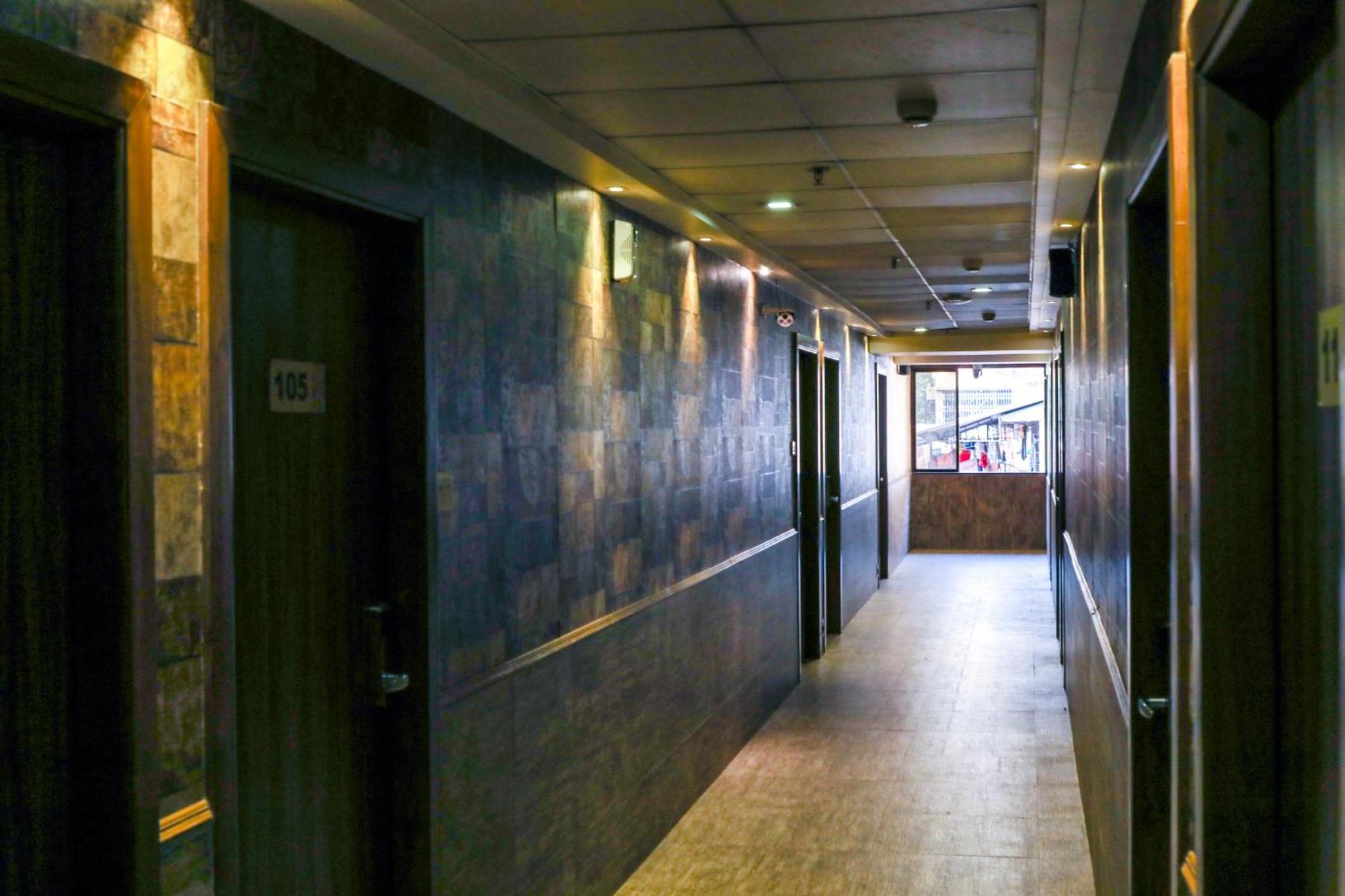 Hotel Maharana Inn Chembur ムンバイ エクステリア 写真