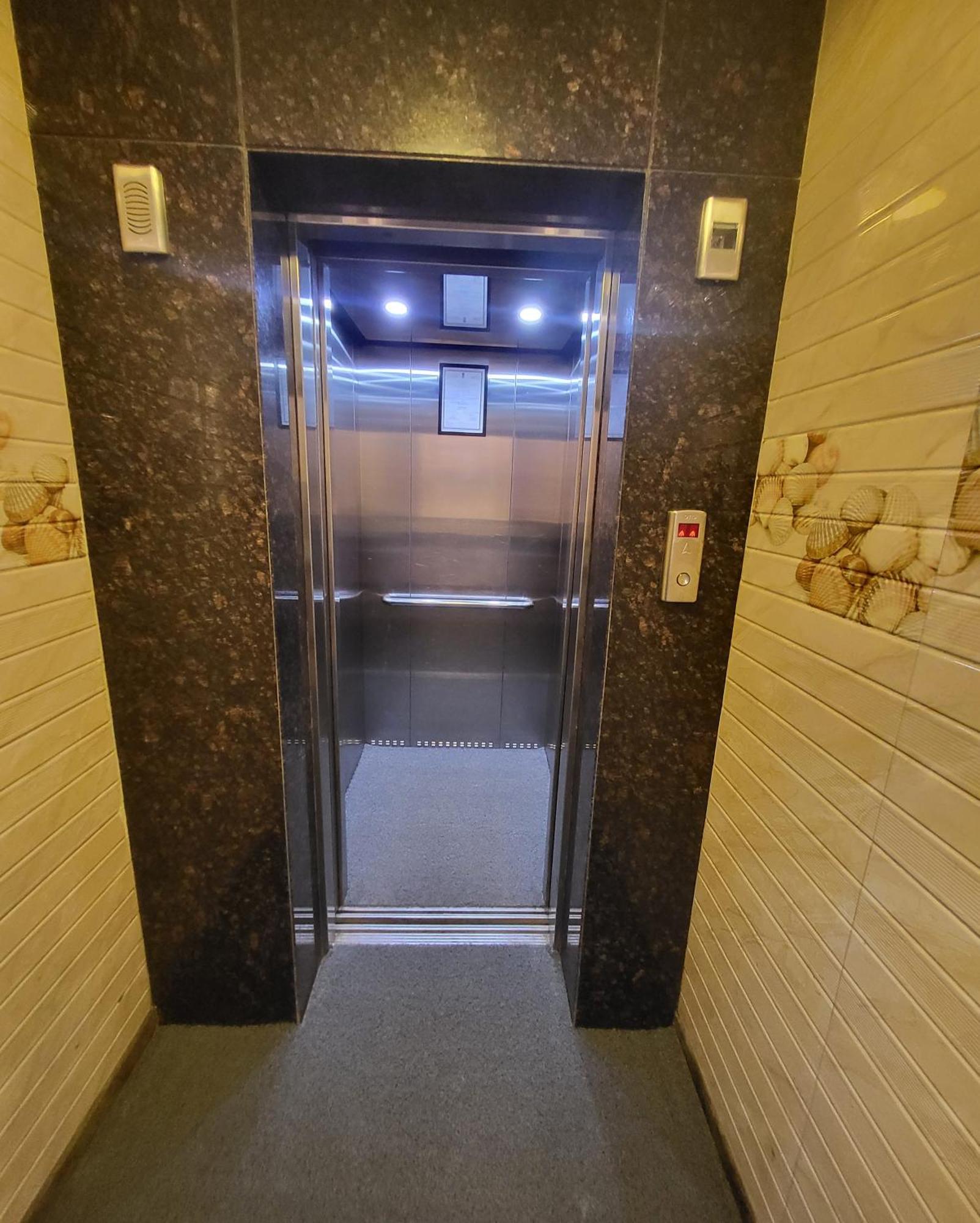 Hotel Maharana Inn Chembur ムンバイ エクステリア 写真