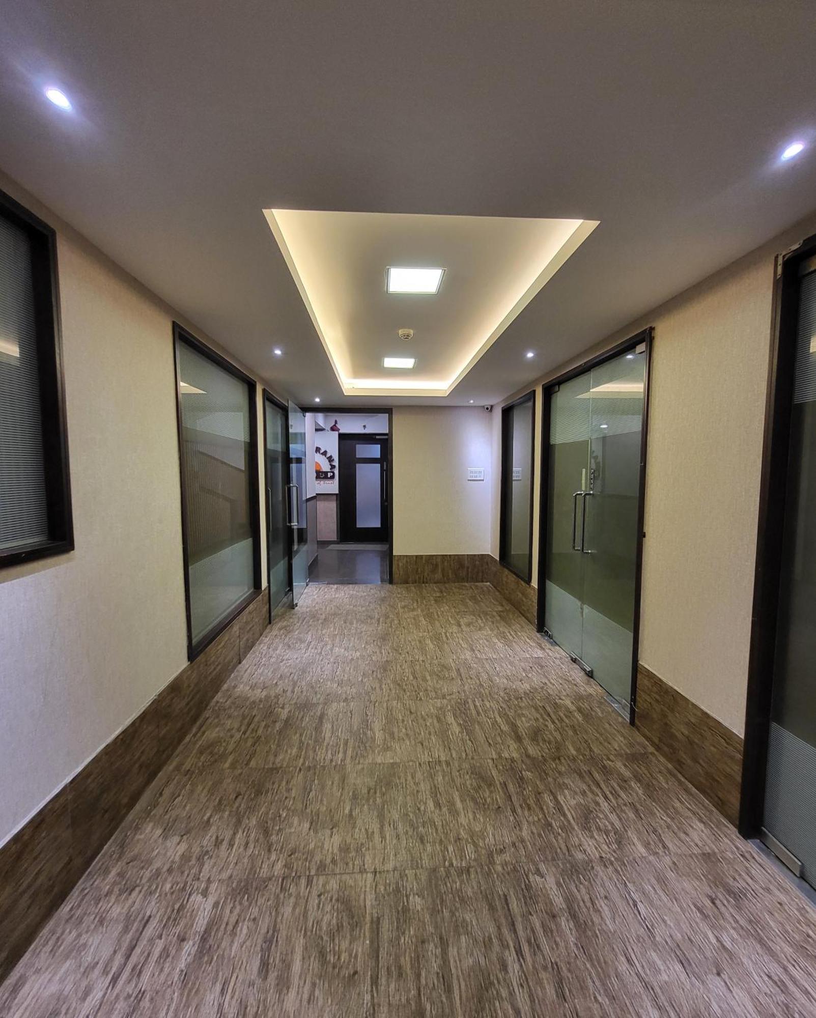 Hotel Maharana Inn Chembur ムンバイ エクステリア 写真