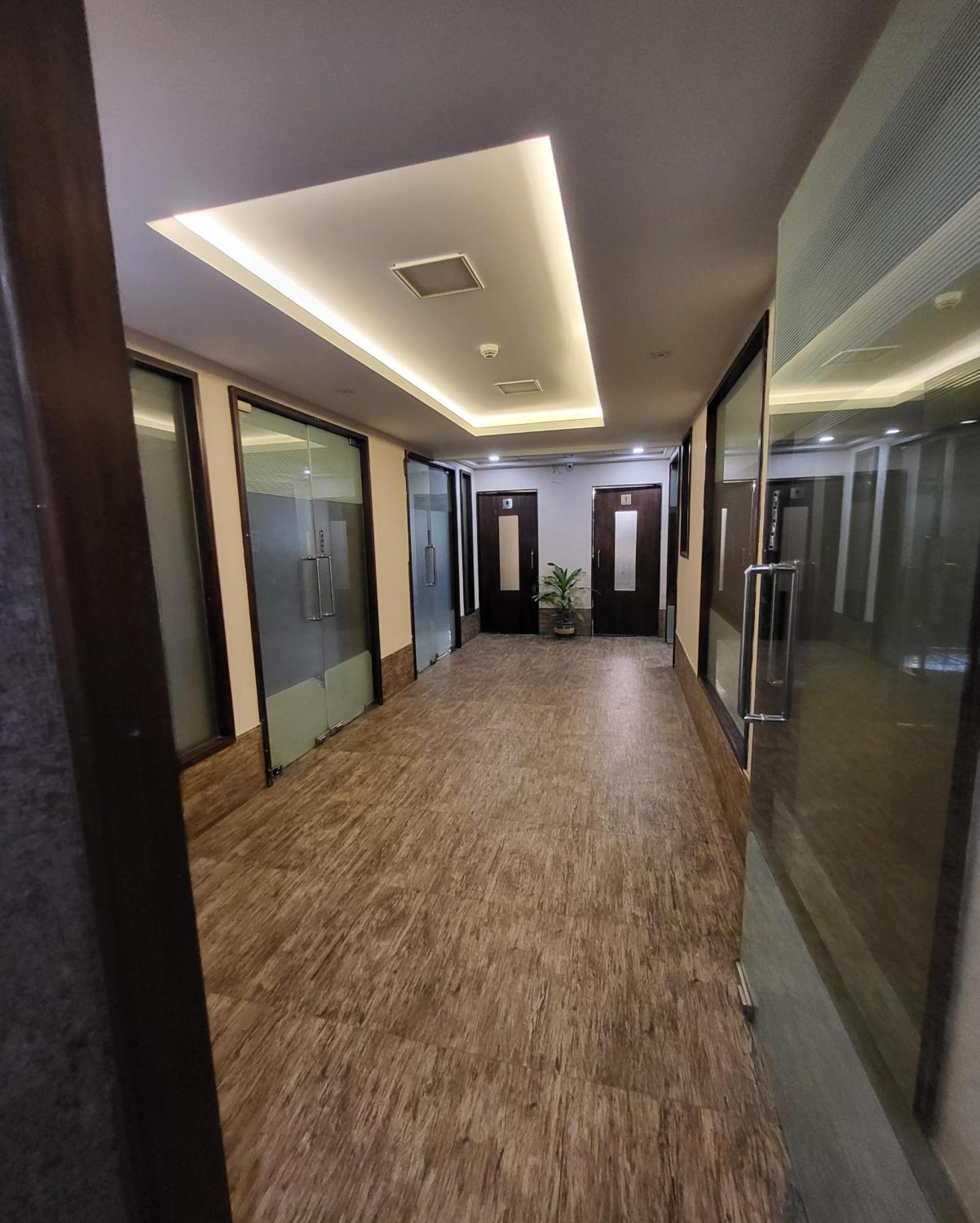Hotel Maharana Inn Chembur ムンバイ エクステリア 写真