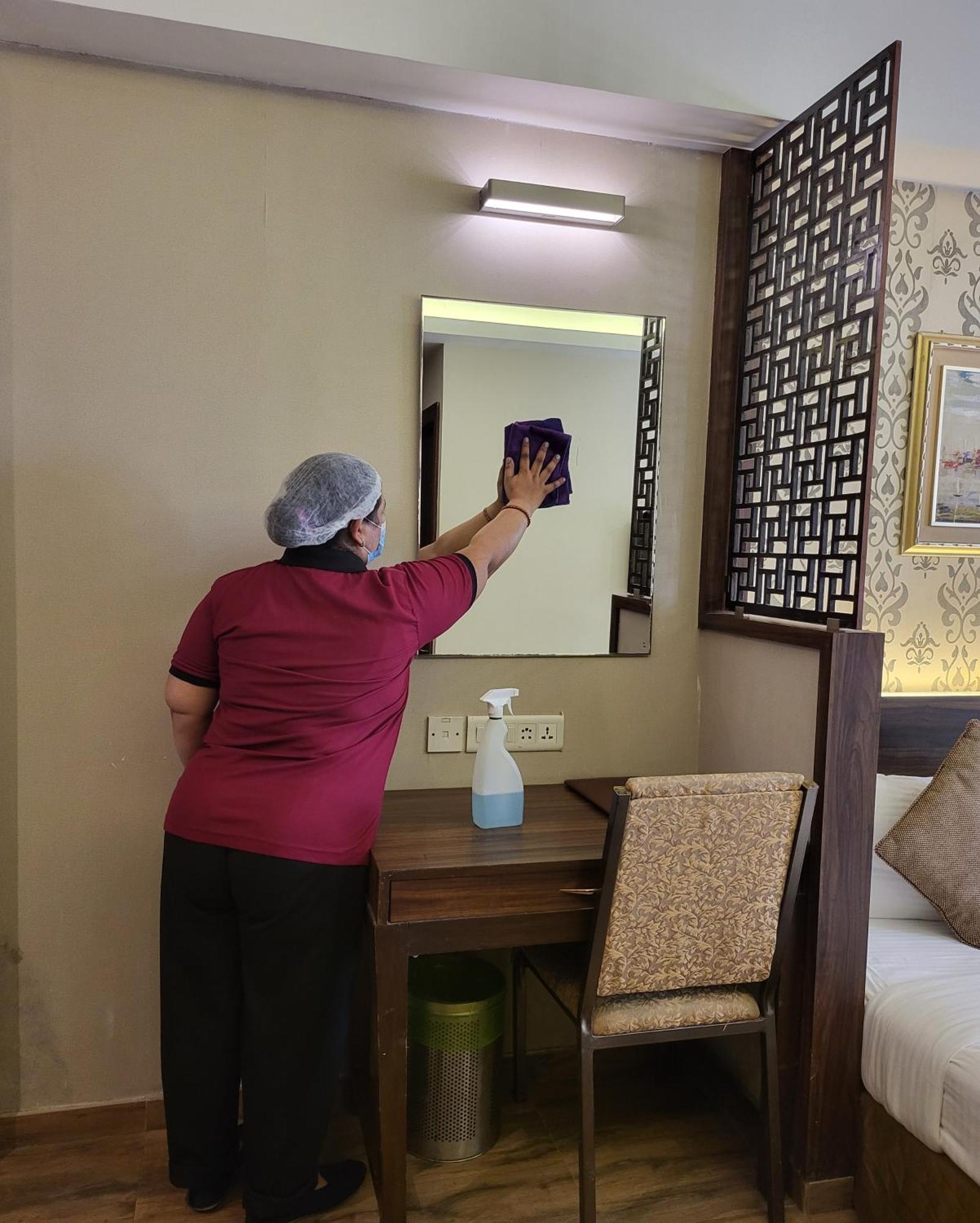 Hotel Maharana Inn Chembur ムンバイ エクステリア 写真