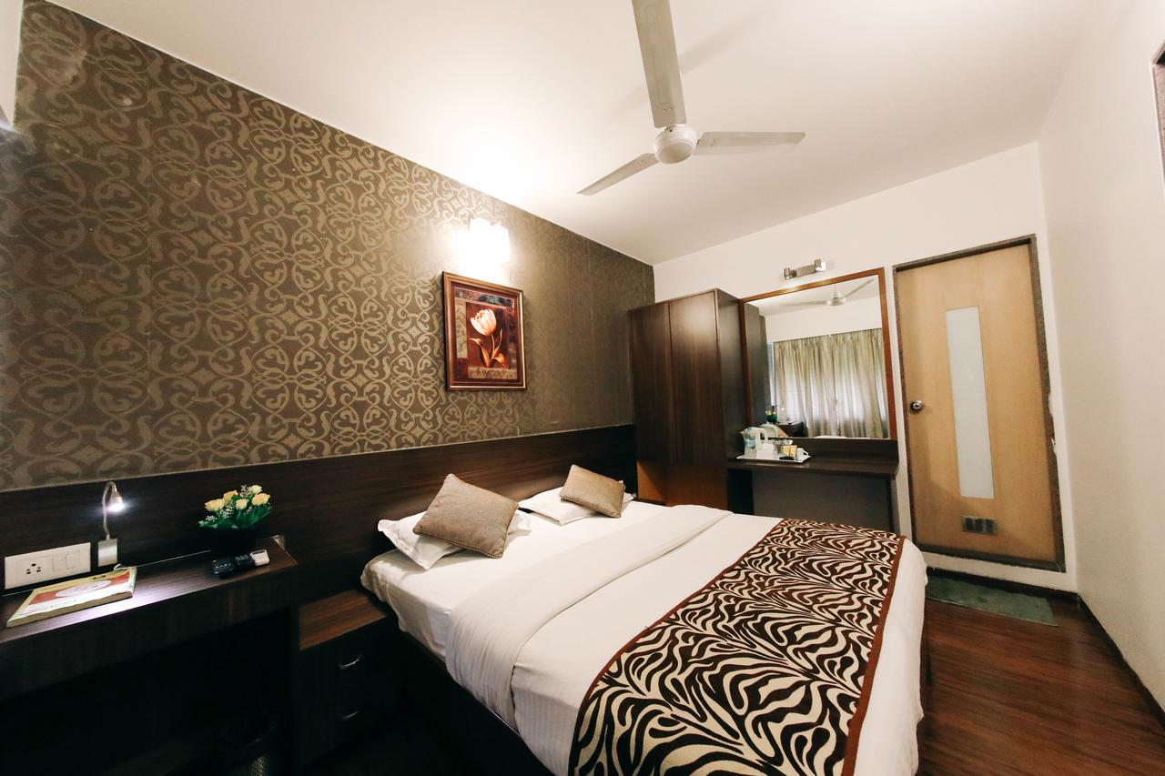 Hotel Maharana Inn Chembur ムンバイ エクステリア 写真